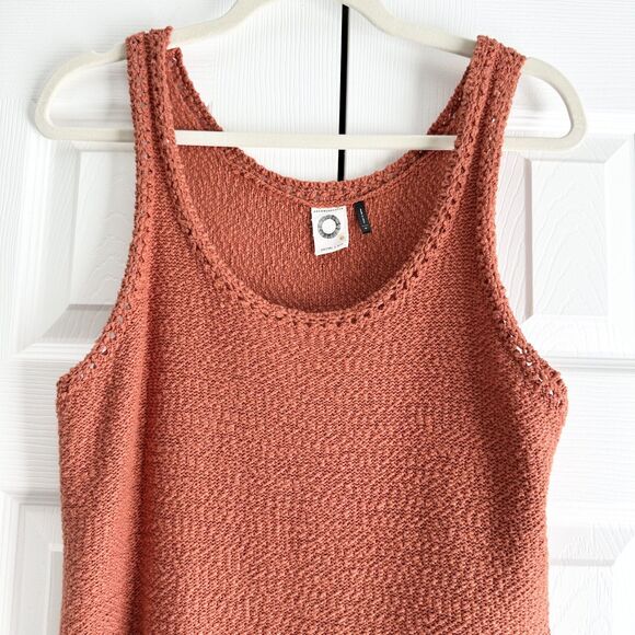 Anthropologie Akemi + Kin Textured Knit Tank Top M Rust Orange Fringe Hem Boho - Picture 8 of 10